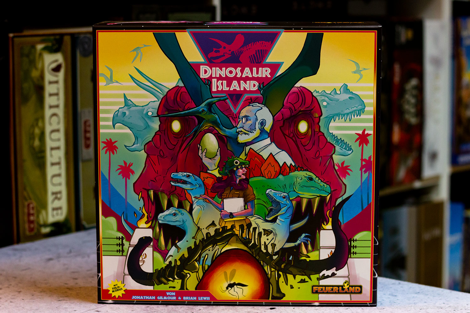 TEST // DINUSAUR ISLAND