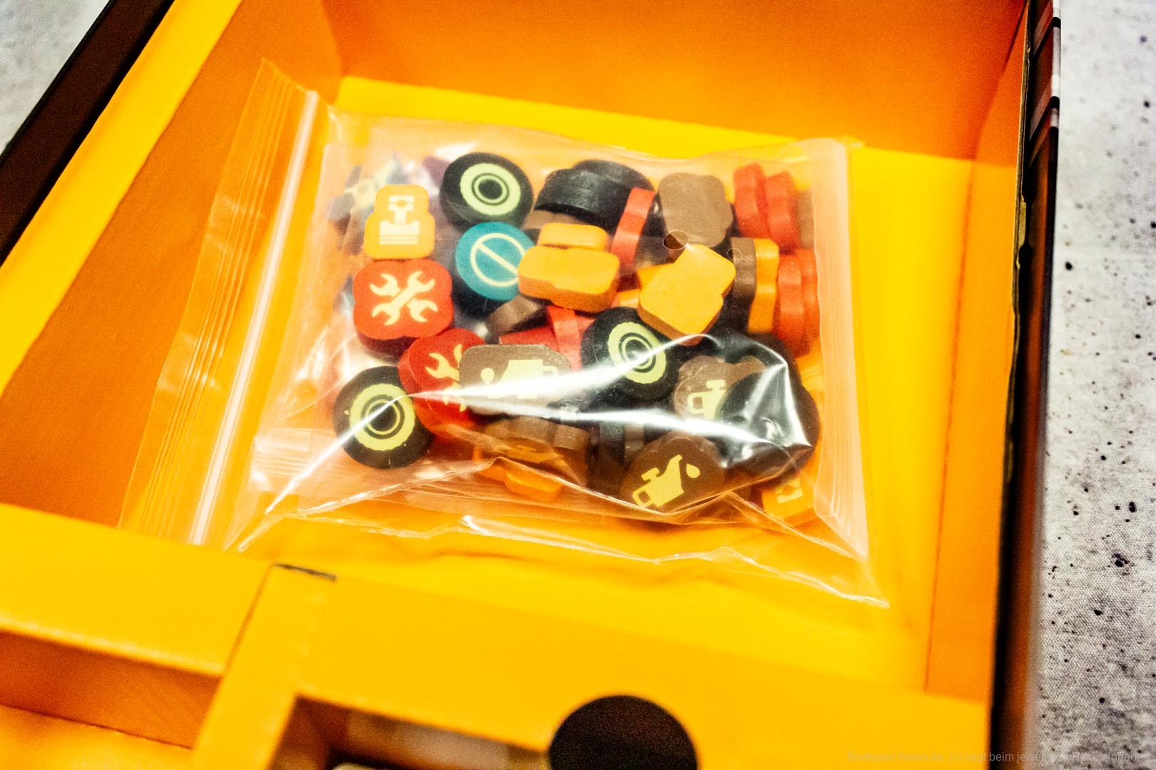 greas monkey garage 004