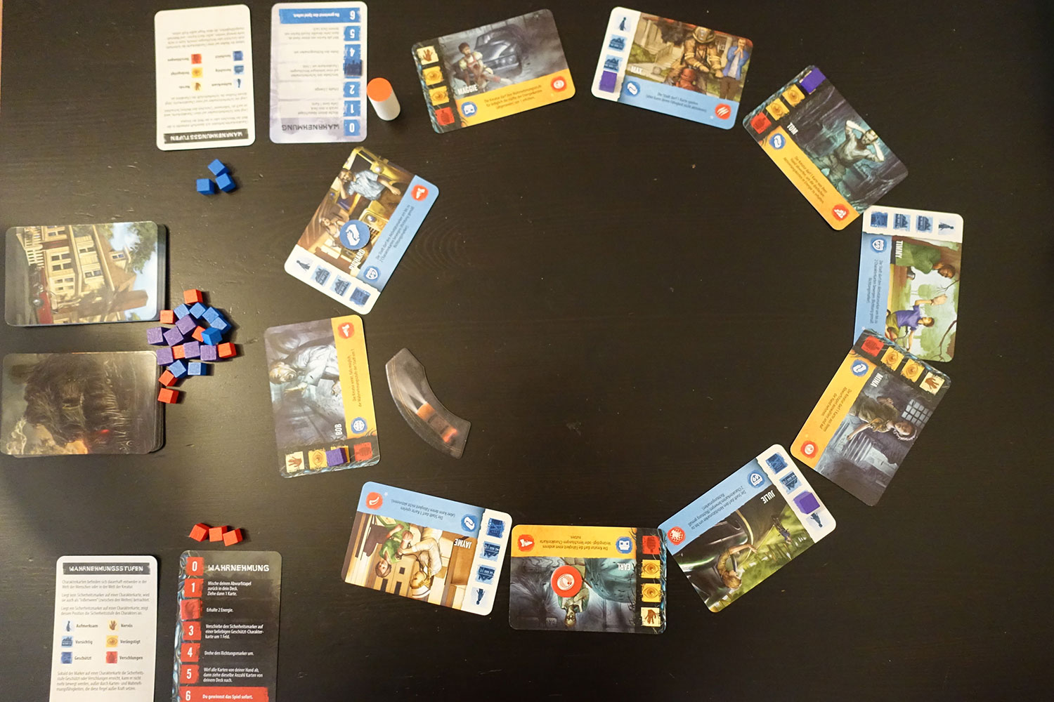 InBetween – Netflix-Thriller „Stranger Things“ am Esstisch statt Sofa. 