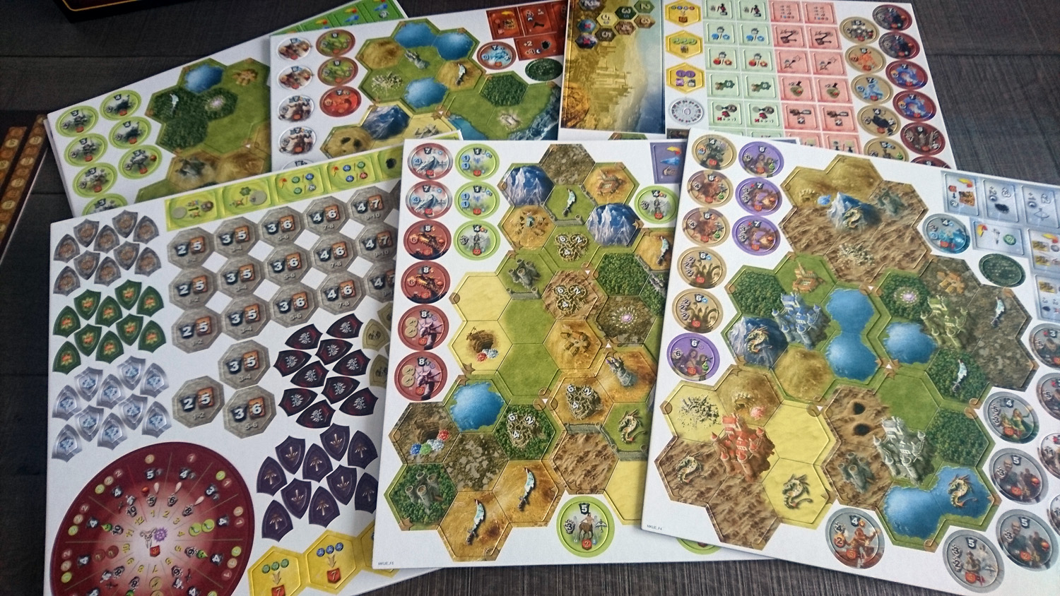 Mage Knight - Ultimate Edition // Erste Bilder vom Spielmaterial