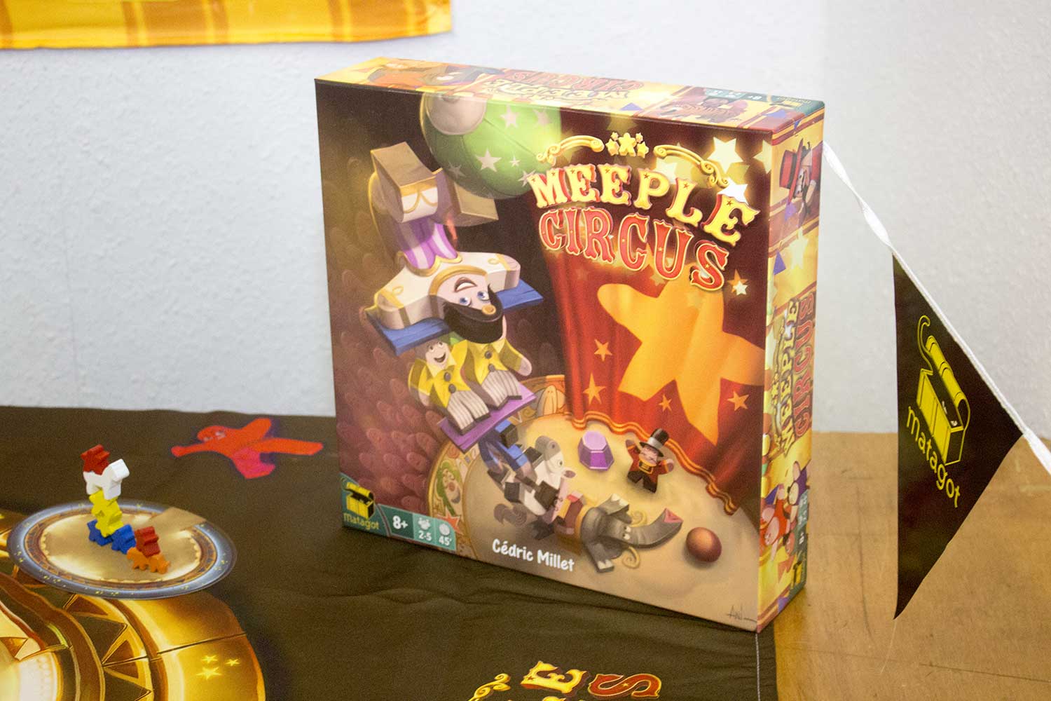 TEST // Meeple Circus