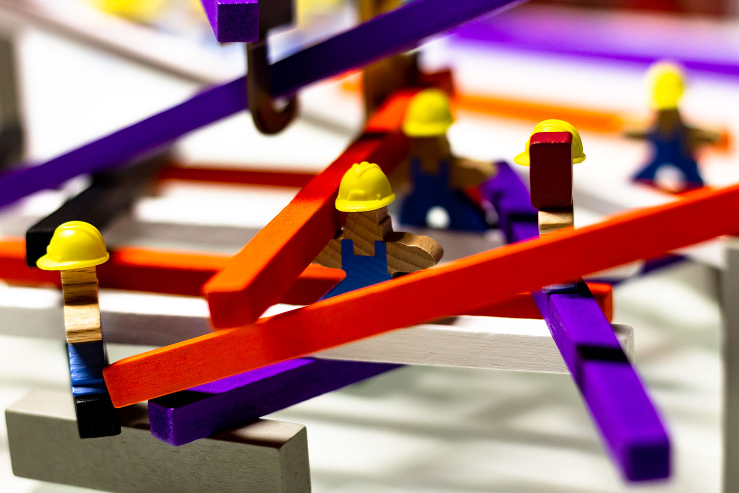 Test // Men At Work – Wer Höhenangst hat, bleibt zu Hause!