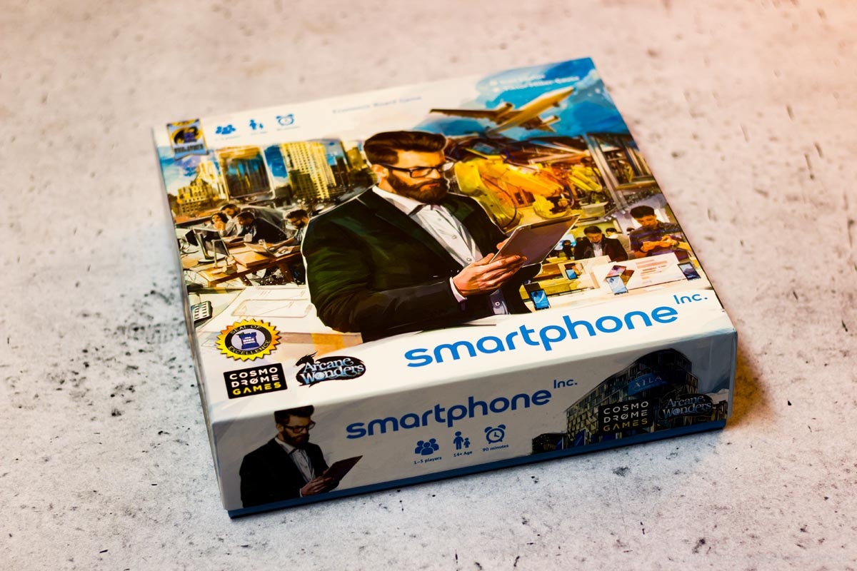 SMARTPHONE INC // Bilder vom Spielmaterial