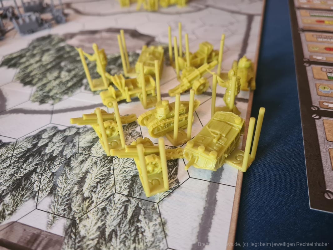 trench club test 004