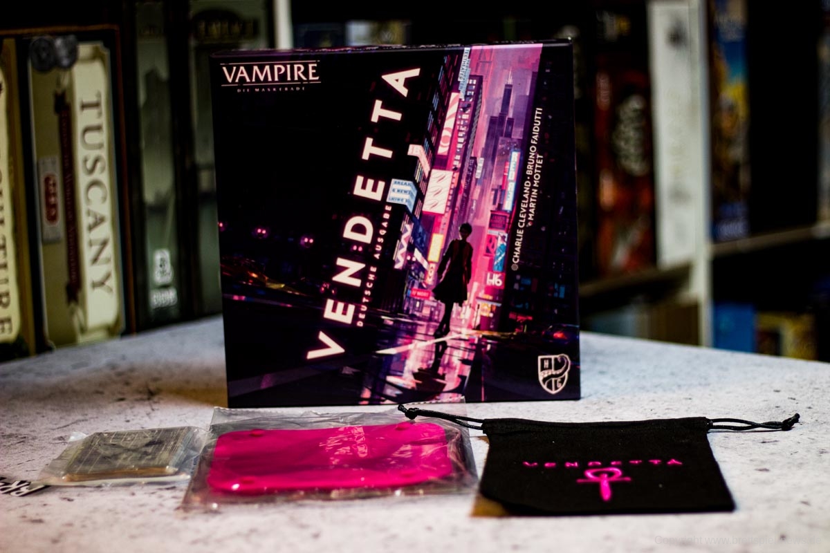 TEST // VAMPIRE: DIE MASKERADE - VENDETTA