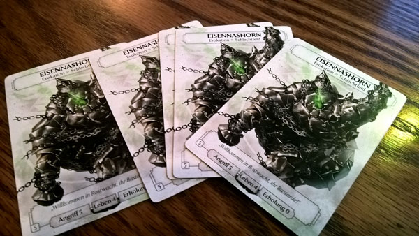 Test: Ashes – Aufstieg der Phönixmagier, Rezension, Kartenspiel, Spieltest