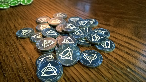 Test: Ashes – Aufstieg der Phönixmagier, Rezension, Kartenspiel, Spieltest