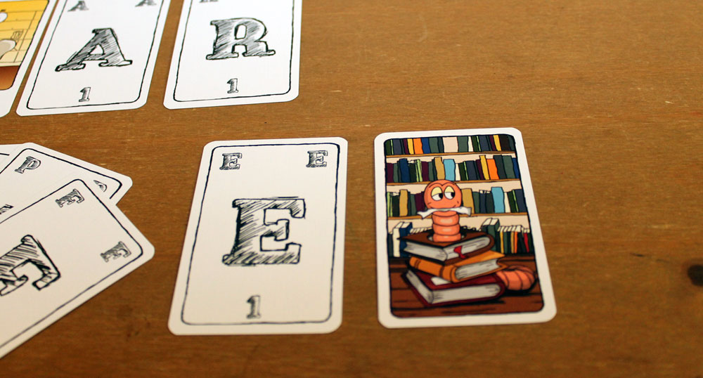 Test: WILLI WÖRTERWURM vom Mogel Verlag Rezension, Kartenspiel