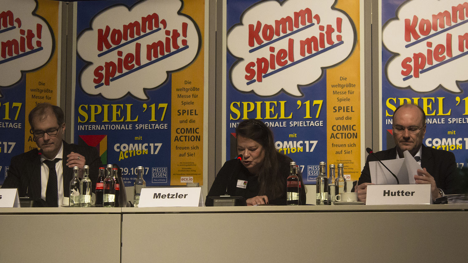 http://www.brettspiel-news.de/index.php/nachrichten/1330-spielemesse-in-essen-pressekonferenz-hat-die-spie-17-eingeleitet