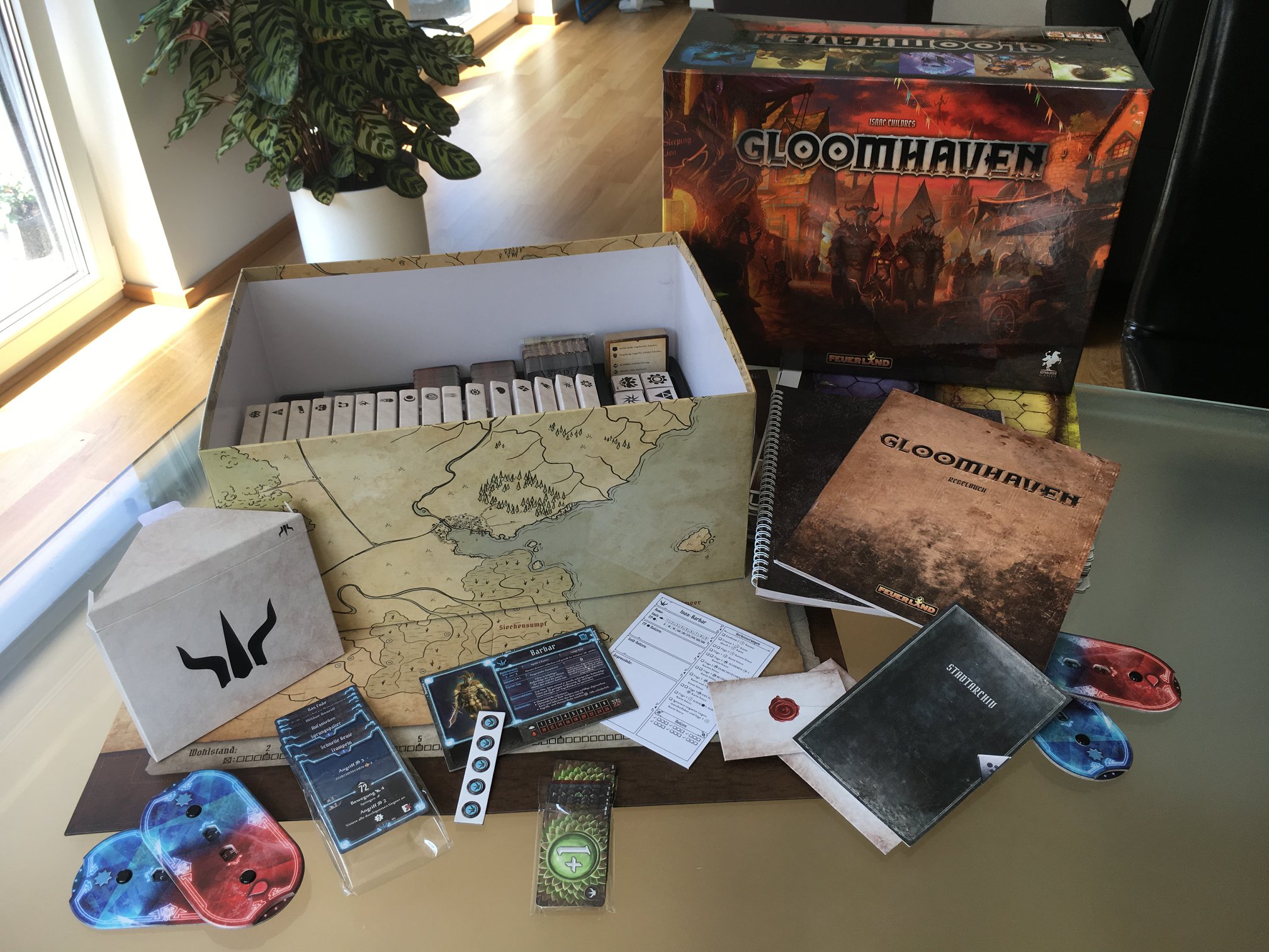 Gloomhaven: Feuerland Spiele startet die Produktion