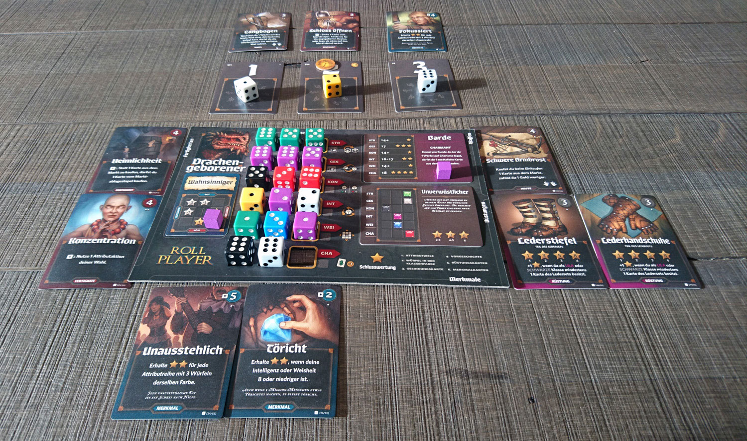 ROLL PLAYER – Der Weg zum ausgewürfelten Charakter ist das Ziel