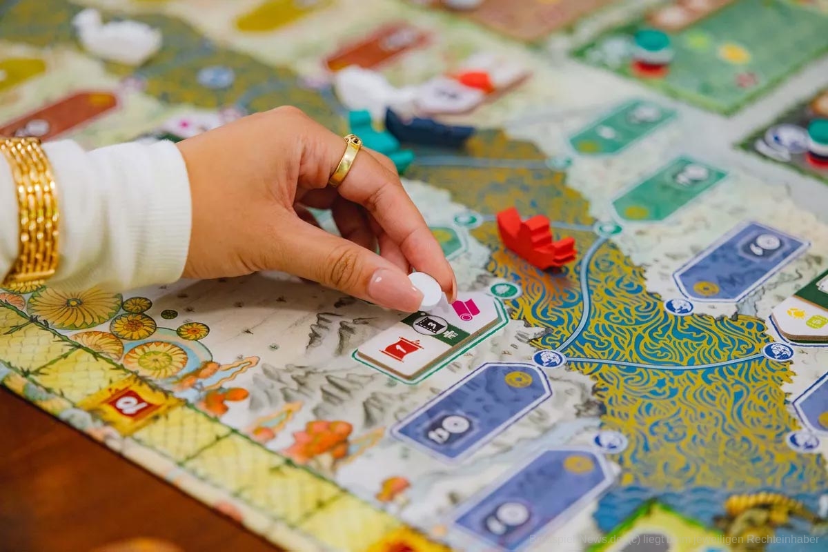 am goldenen fluss kosmos spiel