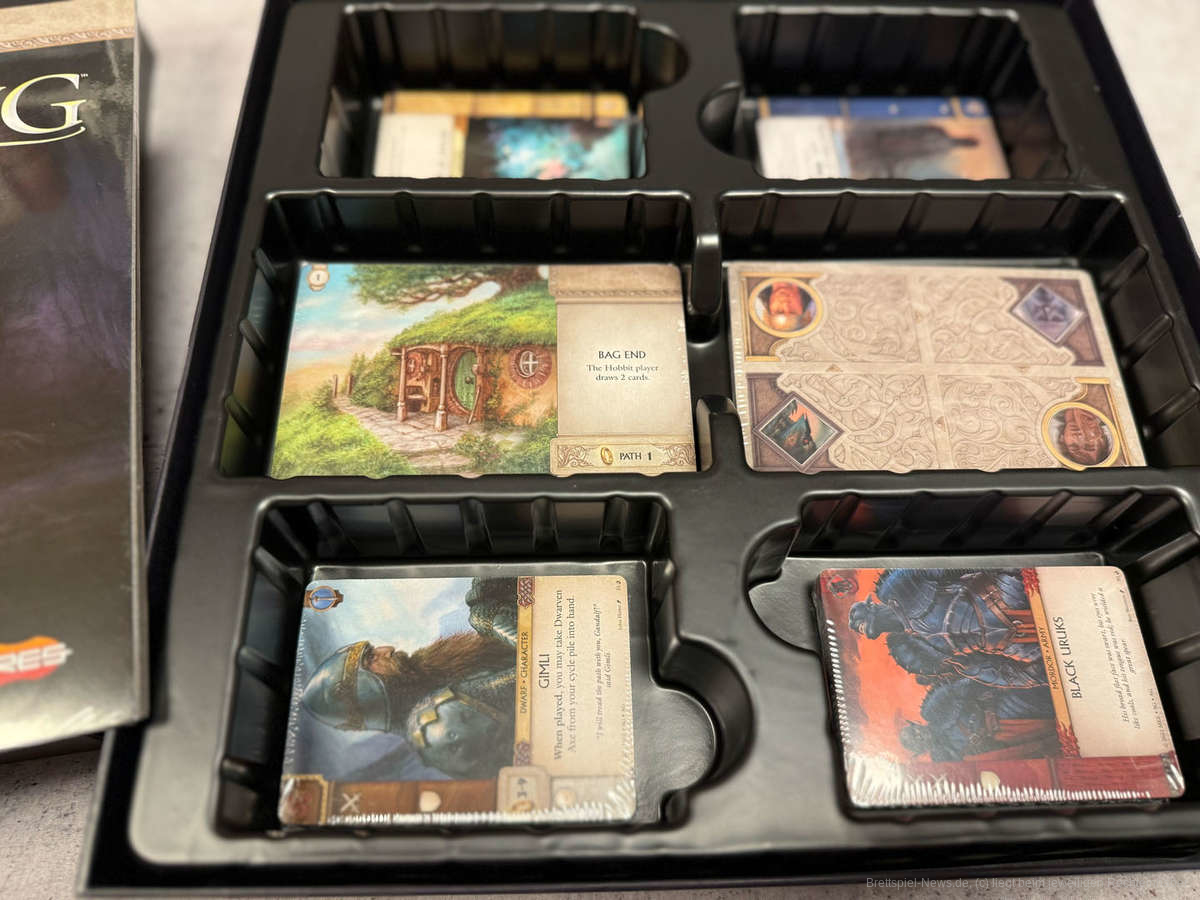 war of the ring the card game 002