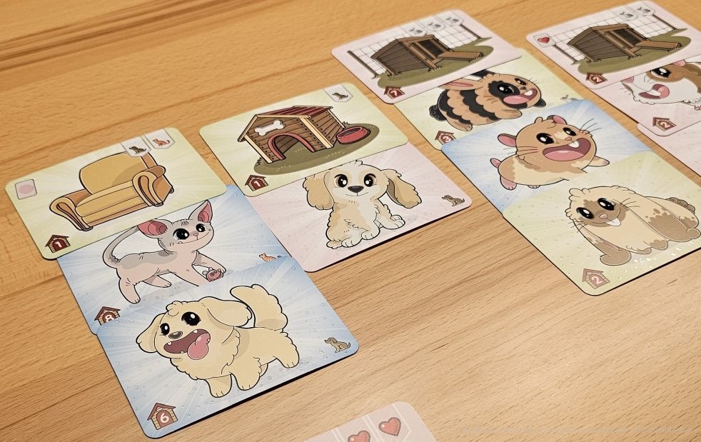 "Super Kawaii Pets" ist ein süßes Set-Collection- und Ressourcen-Management-Spiel, in dem wir versuchen, wütende, hungrige oder verletzte Tiere wieder glücklich zu machen und ihnen dann ein neues Zuhause zu geben.